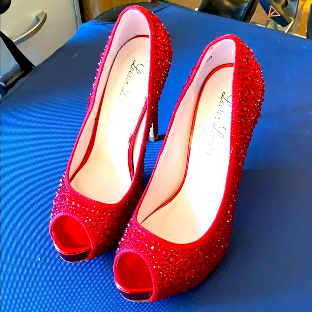 Vintage red crystal open toe high heel gorgeous